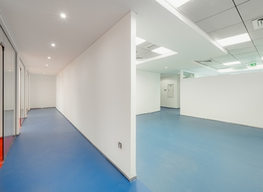 Office Port Saeed 00000 Dubai