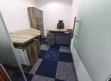Office 777V+Q8G 000 Dubai