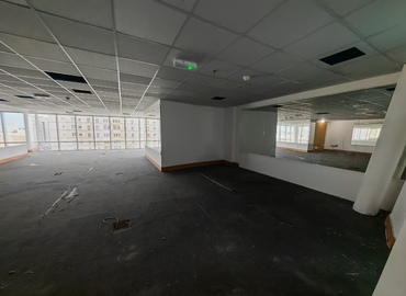 Office Khalid Bin Al Waleed Rd 00000 Dubai