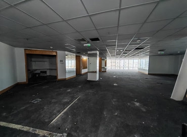 Office Khalid Bin Al Waleed Rd 00000 Dubai