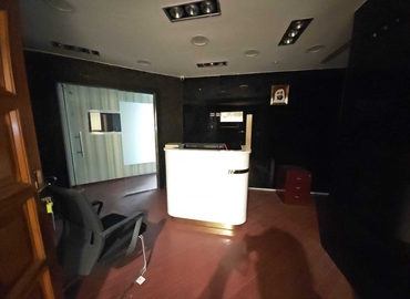 Office Al Maktoum Rd 00000 Dubai