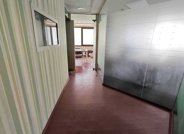 Office Al Maktoum Rd 00000 Dubai