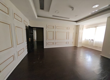 Office Al Maktoum Rd 00000 Dubai