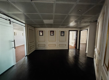 Office Al Maktoum Rd 00000 Dubai
