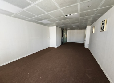 Office Al Maktoum Rd 00000 Dubai
