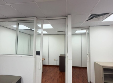 Office Khalid Bin Al Waleed Rd 0000 Dubai