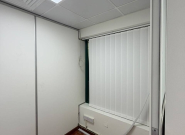 Office Khalid Bin Al Waleed Rd 0000 Dubai