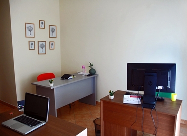100 m² Coworking space  in Tirana, Rruga Andon Zako Çajupi (1001) - 2 | MatchOffice.com