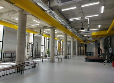 250 m² Business space in Tirana, Rruga Frang Bardhi (1001) - 1 | MatchOffice