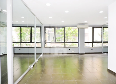 100 m² Coworking  in Tirana, Rruga Andon Zako Çajupi (1001) - 4 | MatchOffice.com