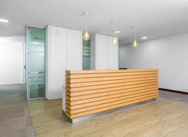 70 m² Business space place up for rent in Luanda Sul, Avenida Talatona () - 1 | MatchOffice.com