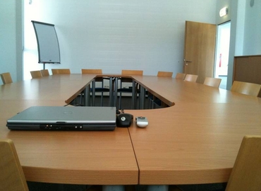 Book a 100 m² Convention center in Salzburg, Franz-Peyerl-Strasse 15 (5020) - 0 | MatchOffice.com
