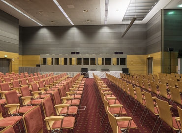  Besprechungsraum zu vermieten in Mödling, Parkallee 2, 750 m², 1