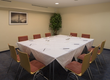 Konferenzraum  zur Miete in Mödling, Parkallee 2, 47 m², 1
