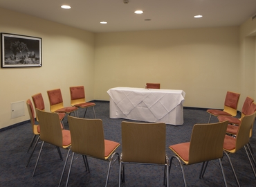  Meetingraum zu vermieten in Mödling, Parkallee 2, 47 m², 2