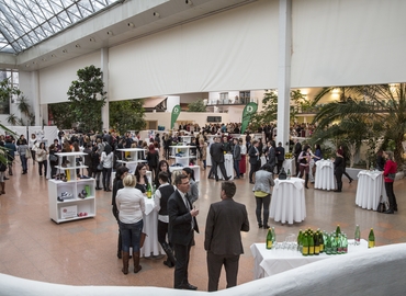 Choose a 1200 m² Meeting room in Mödling, Parkallee 2 (2334) - 1 | MatchOffice.com