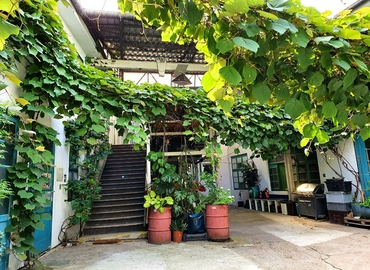 Join comfortable a 135 m² Shared workspace  in Vienna, Neumayrgasse 15 (1160) - 3 | MatchOffice