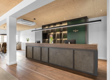 Choose a 35 m² Conference space in Salzburg, Siezenheimer Straße 35 (5020) - 3 | MatchOffice