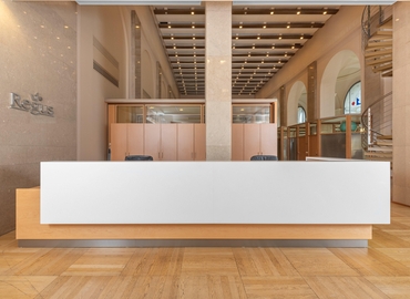 Choose a 60 m² Meeting room in Vienna, Schottenring 16/2 (1010) - 2 | MatchOffice