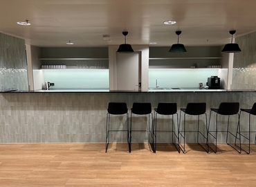 Business Center  zur Miete in Wien, Am Euro Platz 2, 200 m²