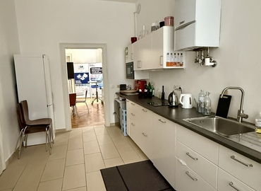Office Prinz-Eugen-Straße 18 1040 Vienna