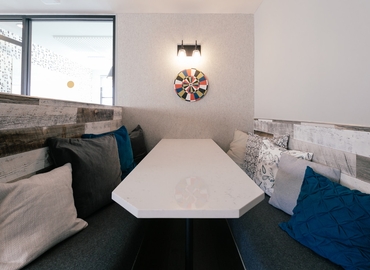 Bedrijventerrein te huur  Elsene, Handelsstraat 31, 30 m², - 2 | MatchOffice.be