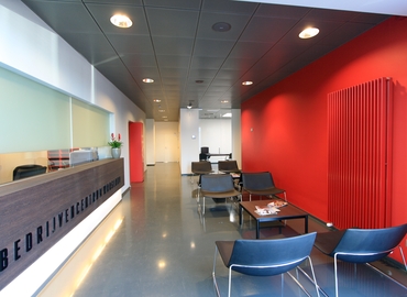 Bedrijfsgebouw te huur  Sint-Niklaas, Industriepark-West 75, 67 m², - 1 | MatchOffice.be