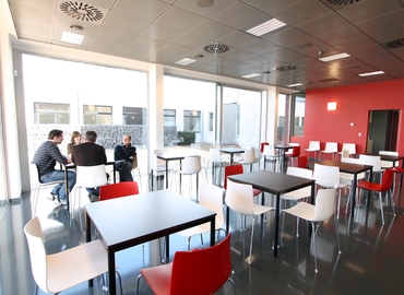 Bedrijventerrein te huur  Sint-Niklaas, Industriepark-West 75, 67 m², - 0 | MatchOffice.be