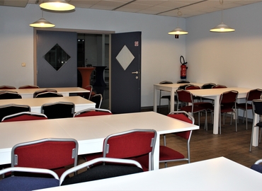 1200 m² Coworking  in Braine-L'Alleud, Chaussée d'Ath 242 (7850) - 9 | MatchOffice