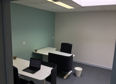Coworking space te huur  Eigenbrakel, Avenue du Commerce, 400 m², - 1 | MatchOffice.be