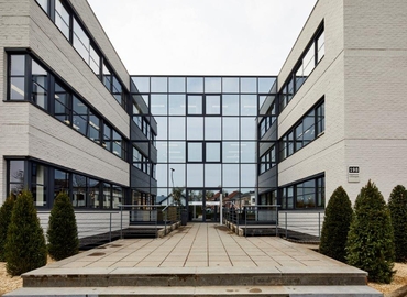 Bedrijventerrein te huur  Aalst, Ninovesteenweg 198 , 221 m², - 1 | MatchOffice.be