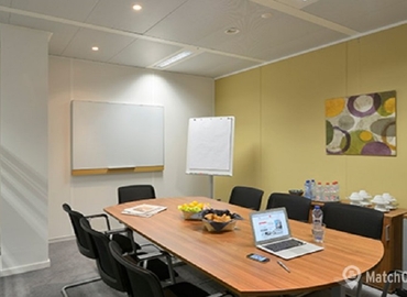 45 m² Conference space in Sint-Agatha-Berchem, Avenue Charles Quint/ Keizer Karellaan 584 (1082) - 0 | MatchOffice.com