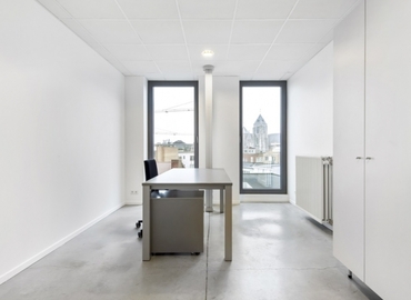 40 m² Business center building up for rent in Kortrijk, Leiestraat 22 (8500) - 0 | MatchOffice.com