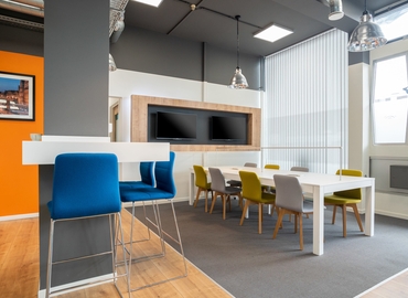 Bedrijfsgebouw te huur  Sint-Niklaas, Stationsplein 7E, 50 m², - 9 | MatchOffice.be
