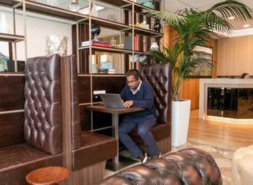 60 m² Business space in Ixelles, Rond-point Robert Schuman (1040) - 4 | MatchOffice.com