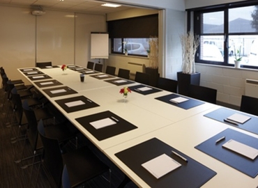 40 m² Conference room in Aartselaar, Antwerpsesteenweg 124 (2630) - 1 | MatchOffice