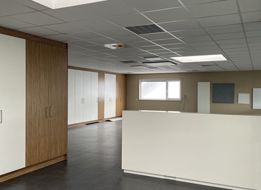 Bedrijvenpark te huur  Sint-Truiden, Bedrijvenstraat 4502, 340 m², - 0 | MatchOffice.be