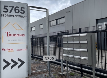 Business center te huur  Sint-Truiden, Bedrijvenstraat 4502, 340 m², - 20 | MatchOffice.be
