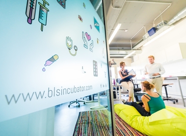 Bureaux partagés à louer à Woluwe-Saint-Lambert, Clos Chapelle-aux-Champs 30, 42 m², - 2 | MatchOffice.be
