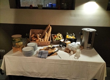 190 m² Conference space in Sint-Jans-Molenbeek, Quai du Hainaut 33 (1080) - 5 | MatchOffice