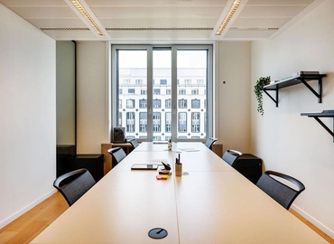 Bedrijfsgebouw te huur  Elsene, Avenue Louise 54, 4200 m², - 1 | MatchOffice.be