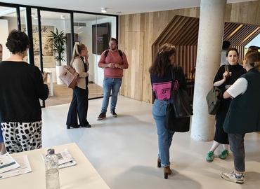 Сentre d'affaires à louer à Saint-Nicolas, Stationsplein 29, 160 m², - 9 | MatchOffice.be