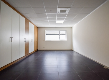 Сentre d'affaires à louer à Saint-Trond, Bedrijvenstraat 5765, 100 m², - 2 | MatchOffice.be