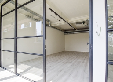 Bedrijfsgebouw te huur  Hasselt, Sasstraat 1, 100 m², - 0 | MatchOffice.be
