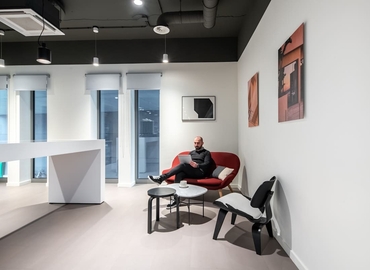 10 m² Shared workspace  in Liege, Rue des Guillemins 139 (4000) - 12 | MatchOffice.com