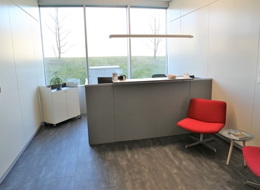 Z. A. La Pièce 1, Business center Rolle, 1