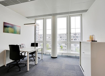 Baarerstrasse 135, Business center Zug, 1