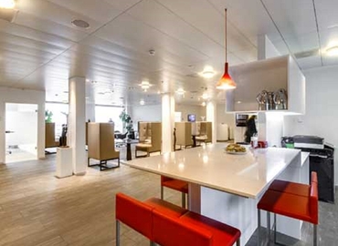 Hotelstrasse 1, Business center Zürich, 4