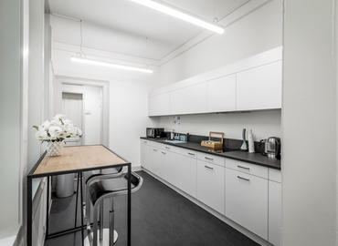 Bahnhofstrasse 37, Business center Zürich, 9