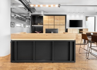 Hochbergerstrasse 70, Business center Basel-Stadt, 6